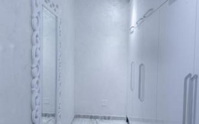 The Wells Carlton Hotel and Apartments