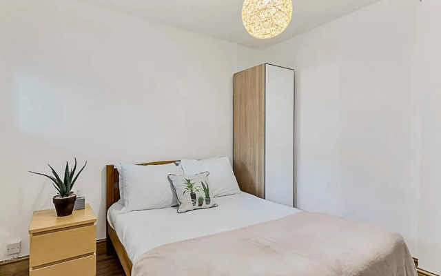 Modern Comfort Two Bedroom Gem on the Rye