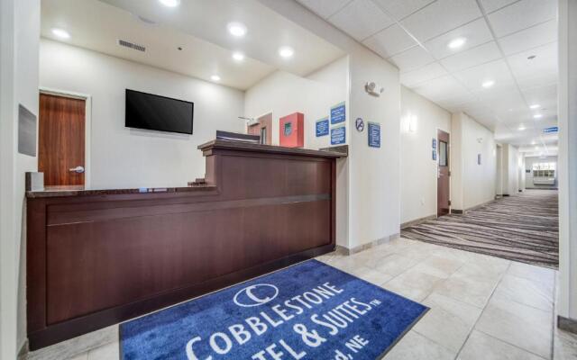 Cobblestone Hotel & Suites - Cozad