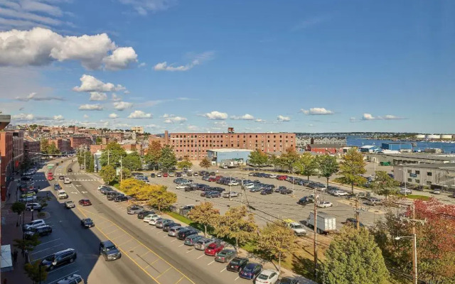 Aloft Portland Downtown Waterfront ME