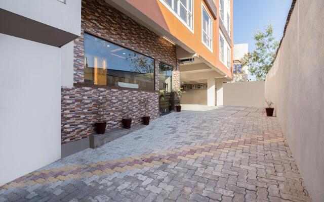 OYO Townhouse 432 Mangal Residency