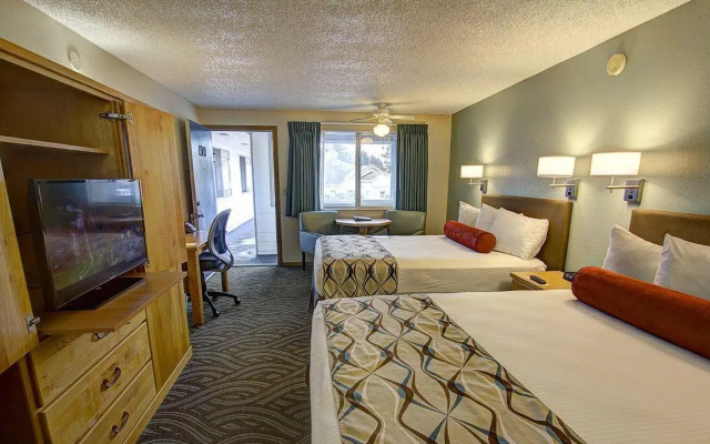 Super 8 by Wyndham Florence OR