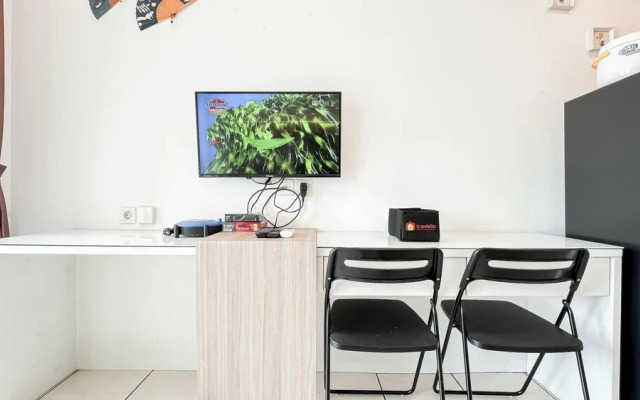 Modern Living Studio Room Apartment M-Town Residence