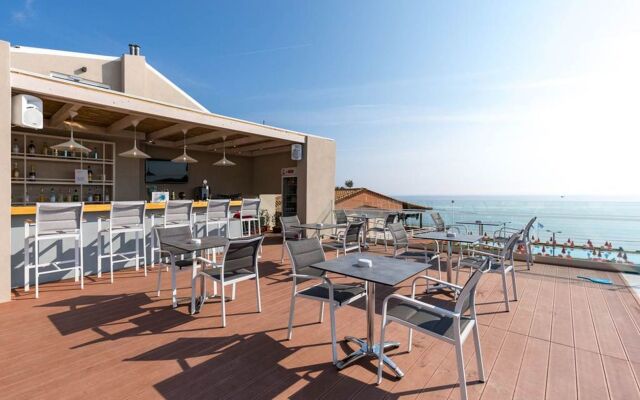 Porto Planos Beach Hotel