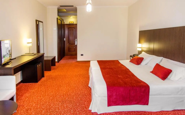 Hotel O Val Do Naseiro