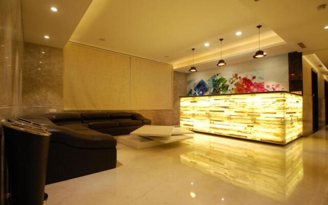 Click Hotel Sapphire Star Indore