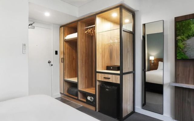 Killara Hotel & Suites