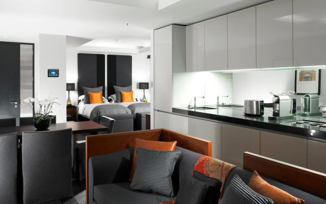 Grosvenor House Suites