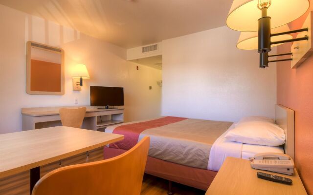 Motel 6 San Bernardino, CA - North