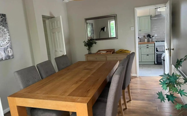 NEW Cottingburn House