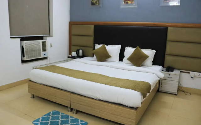 Vinayak Stay Sector 43