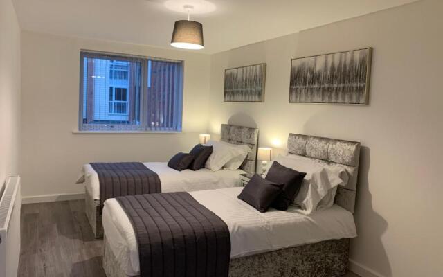 Exec 2Bed 2Bath Serviced Apartment Balcony Parking