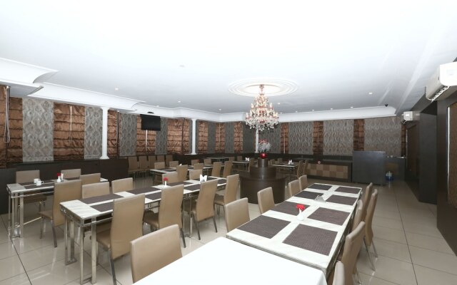 1589 Generation X Hotel