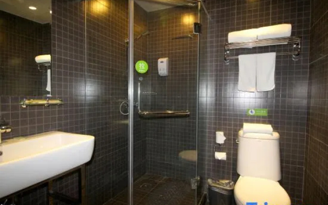 Motel168 YantaiHaiHang dian Erma Road Inn – Bathroom – Yantai