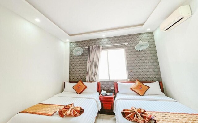Y Linh Hotel