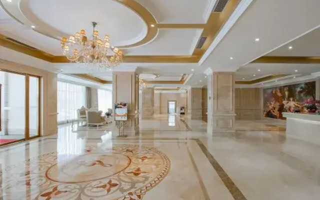 Vienna Hotel (Fengshan)