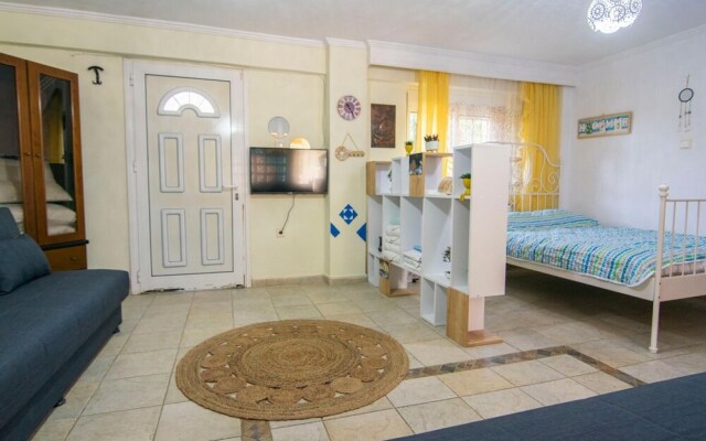 Katoulas House By Travelpro Services - Nea Mo