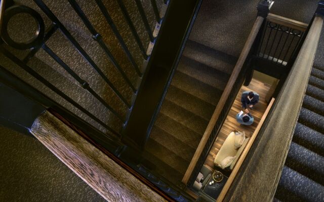 Hotel Maison Yakima Tapestry Collection by Hilton