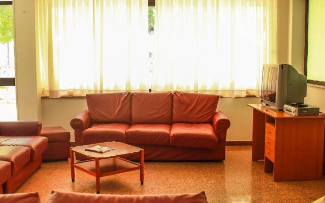 Hotel Holiday