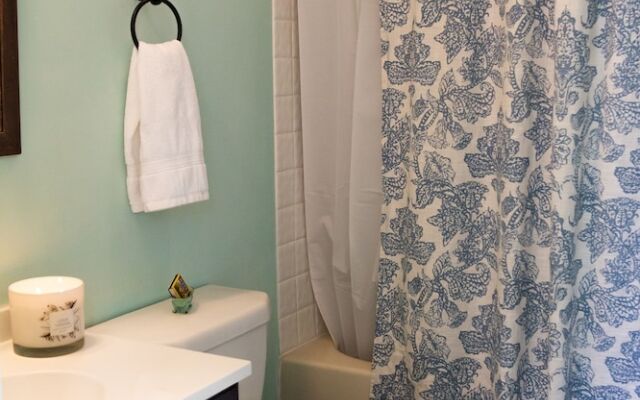 The Blue Room - Charming Studio, Great Location!  by RedAwning