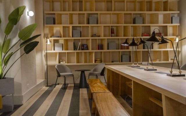 Room Select Via Veneto