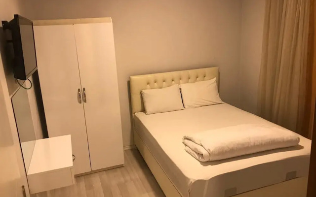 Petek Hotel