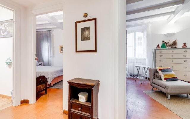 Apartment in Campo de Fiori with Netflix