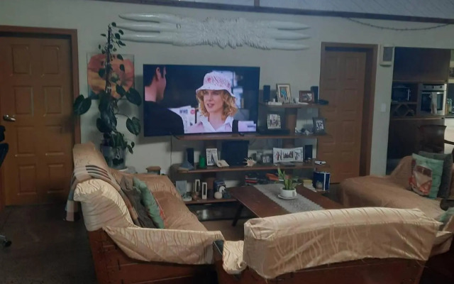 Orchid Island B&B on the River with Pool & Jetty