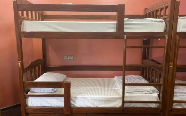 Hotel N1