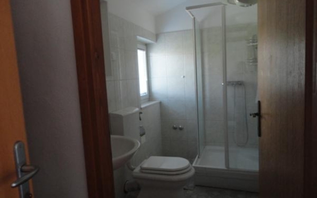 Apartment Mari - 100 m from beach: A2 Petrcane, Zadar riviera