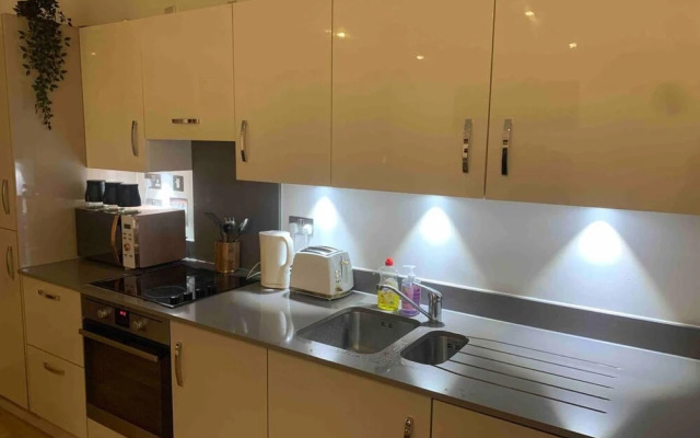 Inviting 2-bed Apartment in Reading