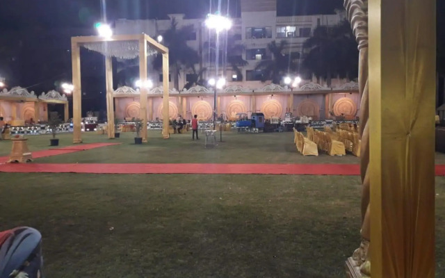 Capital O 2354 Hotel Utsav Inn