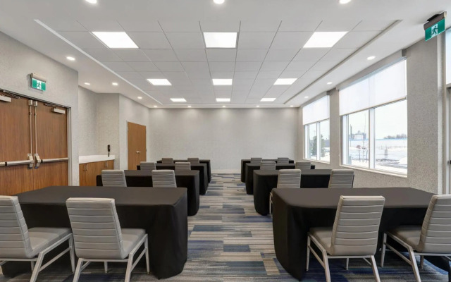 Holiday Inn Express & Suites Collingwood by IHG