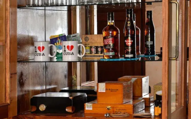 Modern and Central With Private Roof Deck