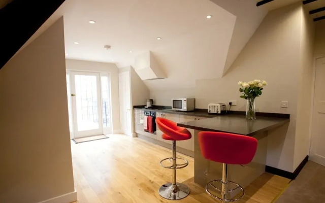 Arden House - Turret Penthouse