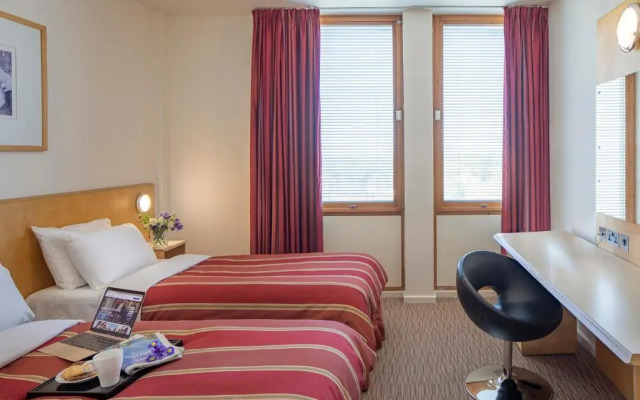 St Giles Heathrow Hotel