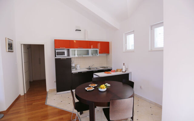 Pervanovo Apartments