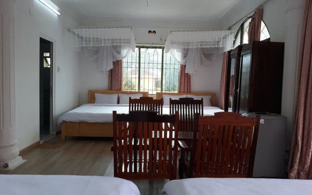 Bich Khang House