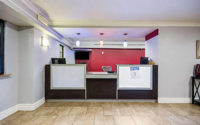 Econo Lodge