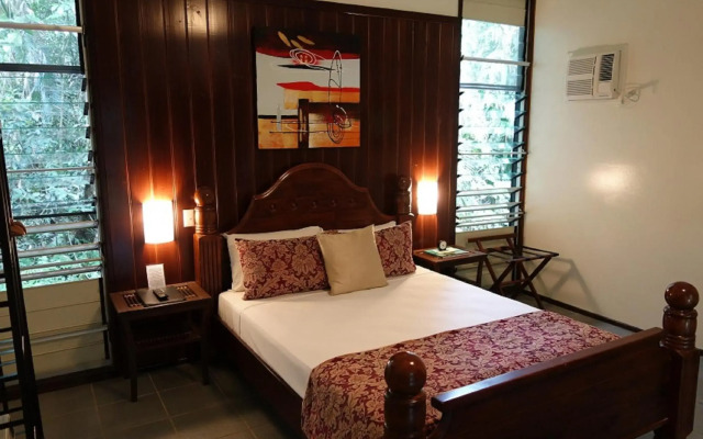 Heritage Lodge
