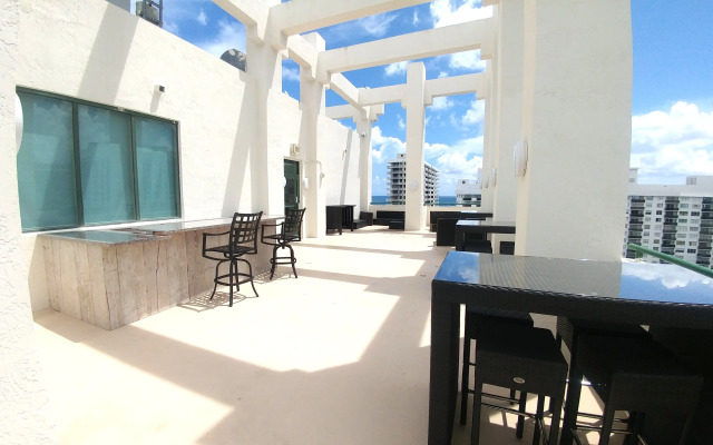 Casablanca on The Ocean West Tower