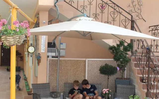 Nadezhda Guest House