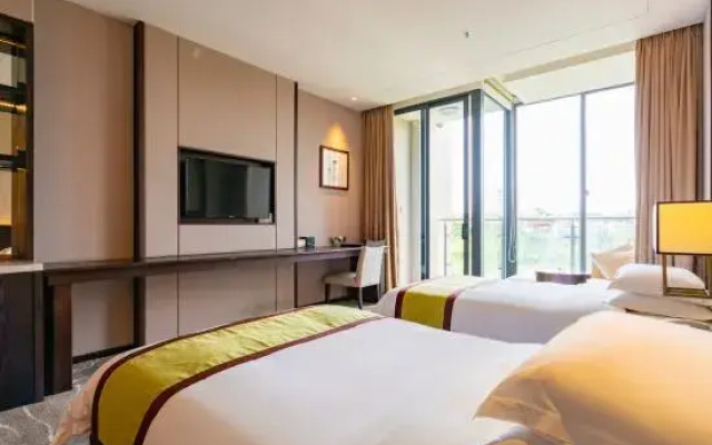 Natural Tianchen·Lotus Grand Hotel