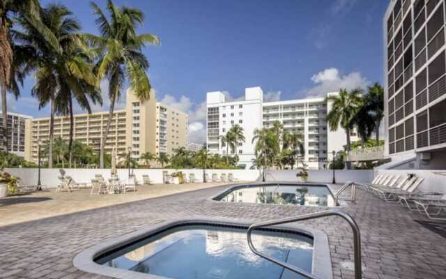 Le Frontenac 101 - Condo 2 People, Sunny Isles