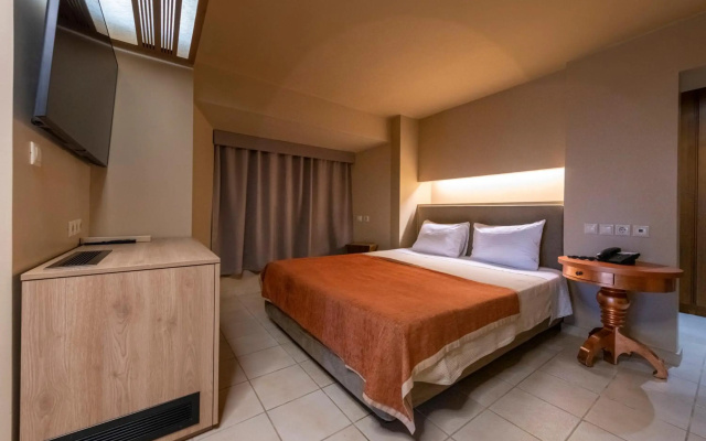 Aegeon Beach Hotel