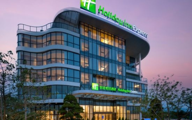 Holiday Inn Express JIANGMEN YINHU BAY by IHG – Exterior – Jiangmen