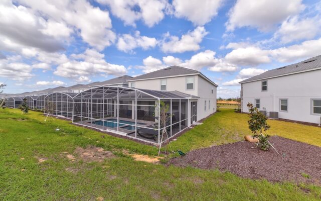 Tr_531r Champions 8 Bedroom Home