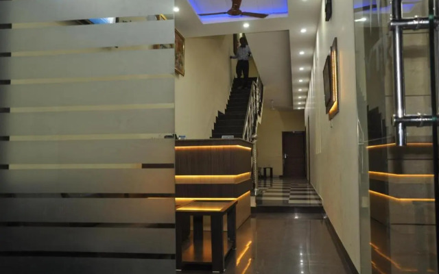 Hotel M City