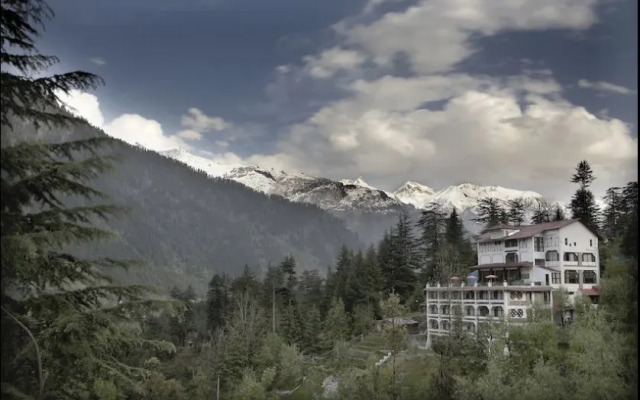 Hotel Snow Crests Manor