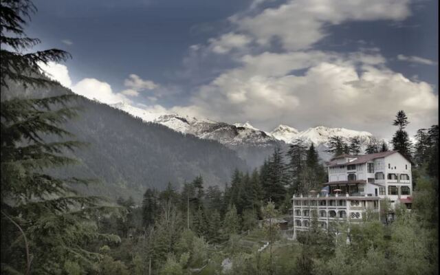 Hotel Snow Crests Manor